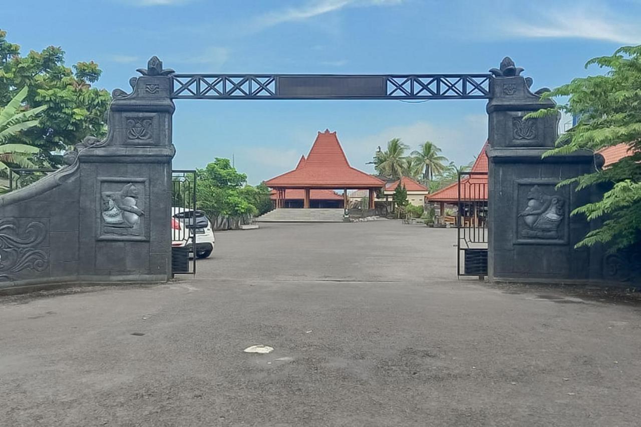 فندق Reddoorz Syariah Near Tugu Lampu Gentur سيانجور المظهر الخارجي الصورة